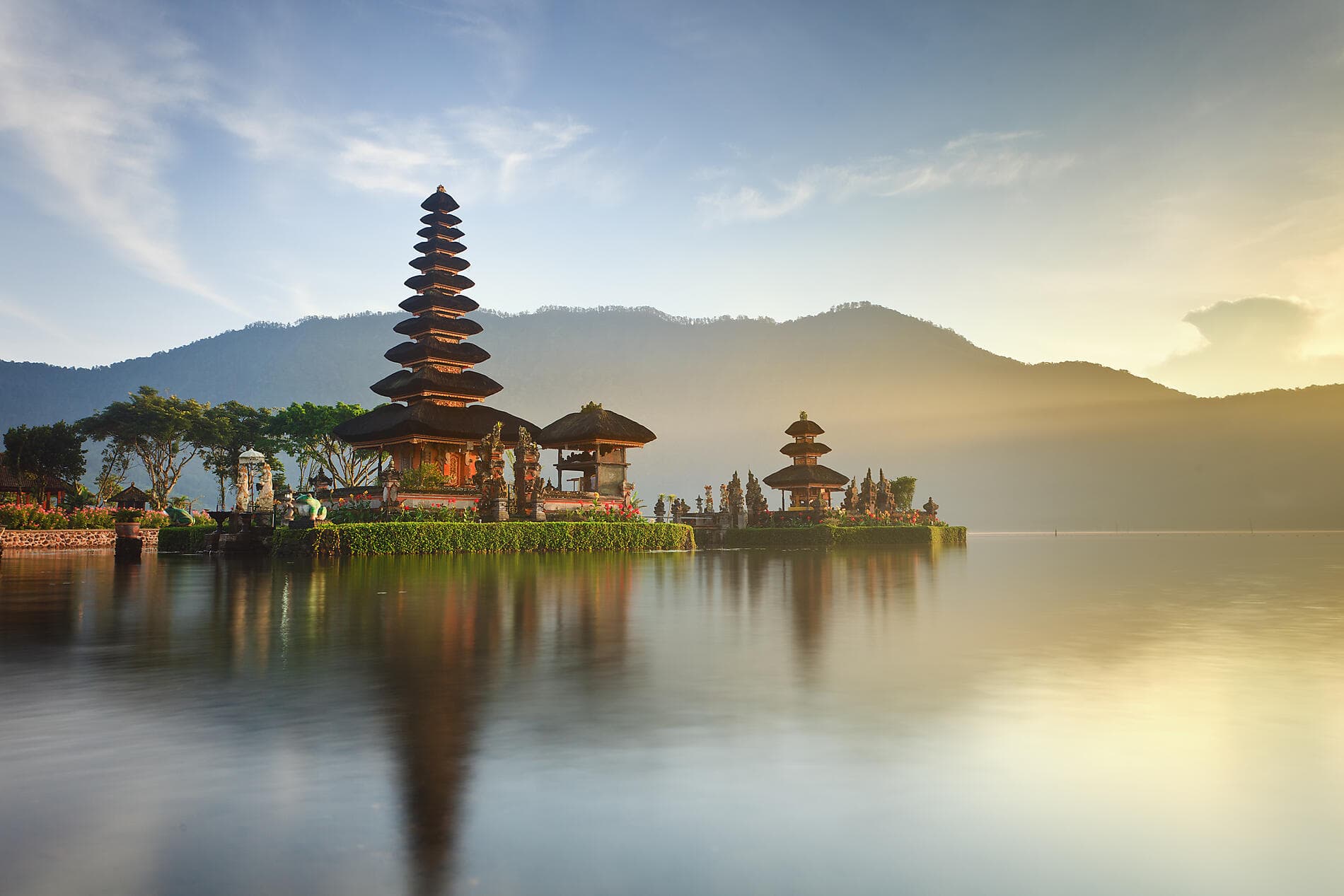 Temples sacrés et sanctuaires naturels d’Indonésie 