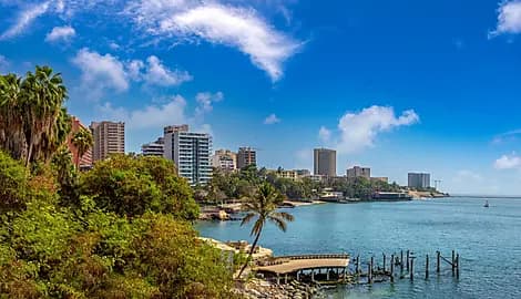 DAKAR, ENTRE PASSÉ ET PRÉSENT