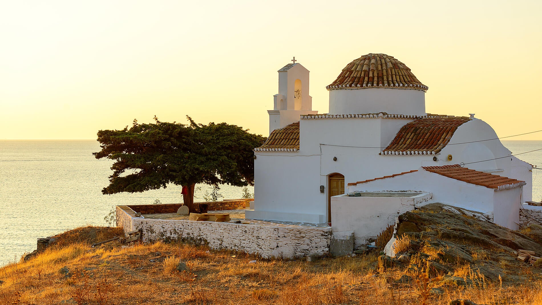 Les Cyclades, dans le sillage du Ponant Les Cyclades, dans le sillage du Ponant